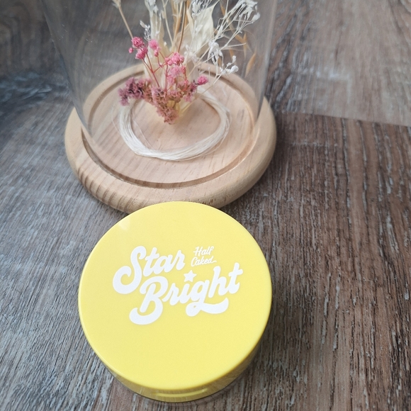 Star Bright Half Caked Translucent Setting Powder - Picture 1 of 4